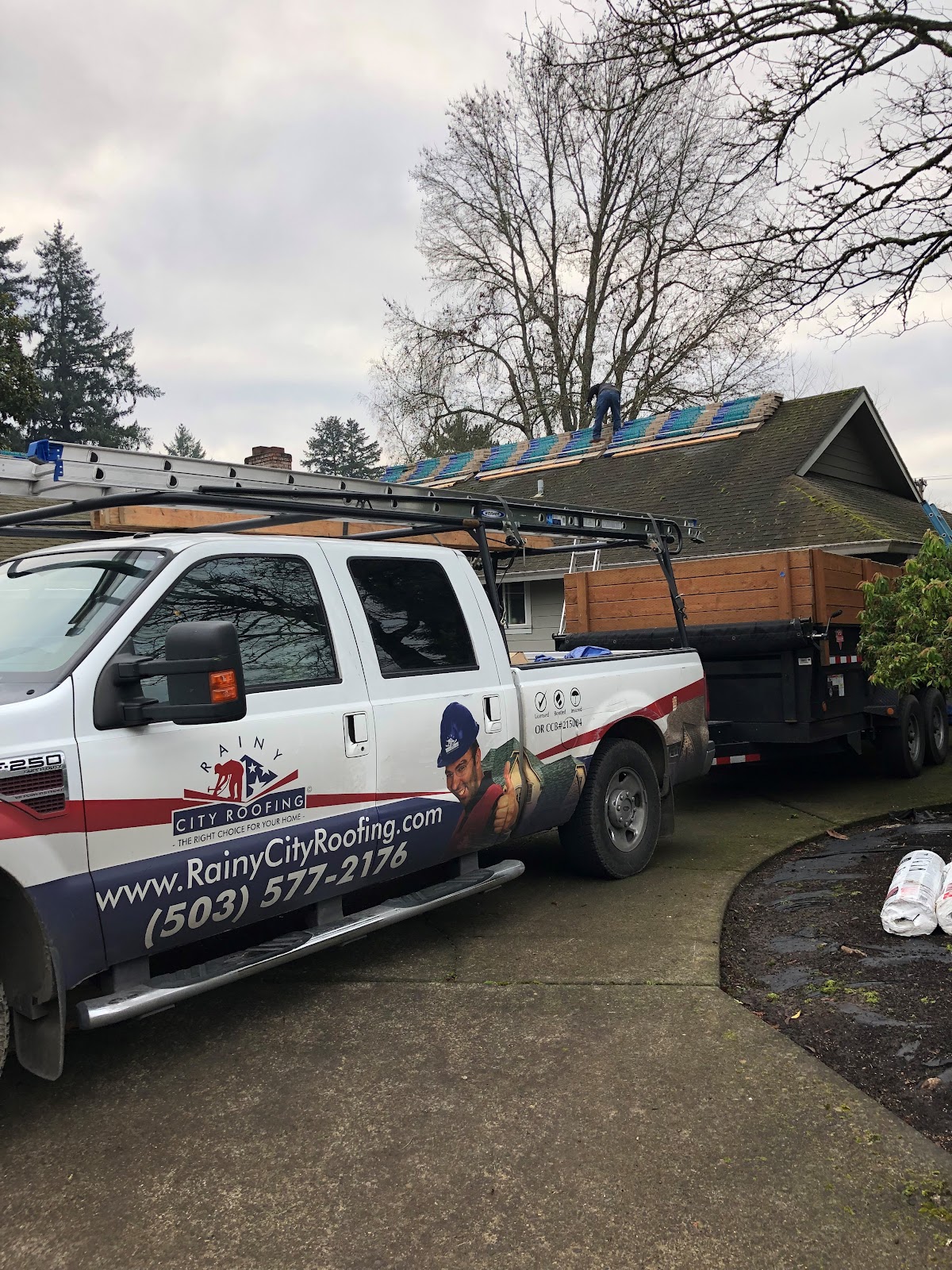 Rainy City Roofing LLC., Trades in Gresham