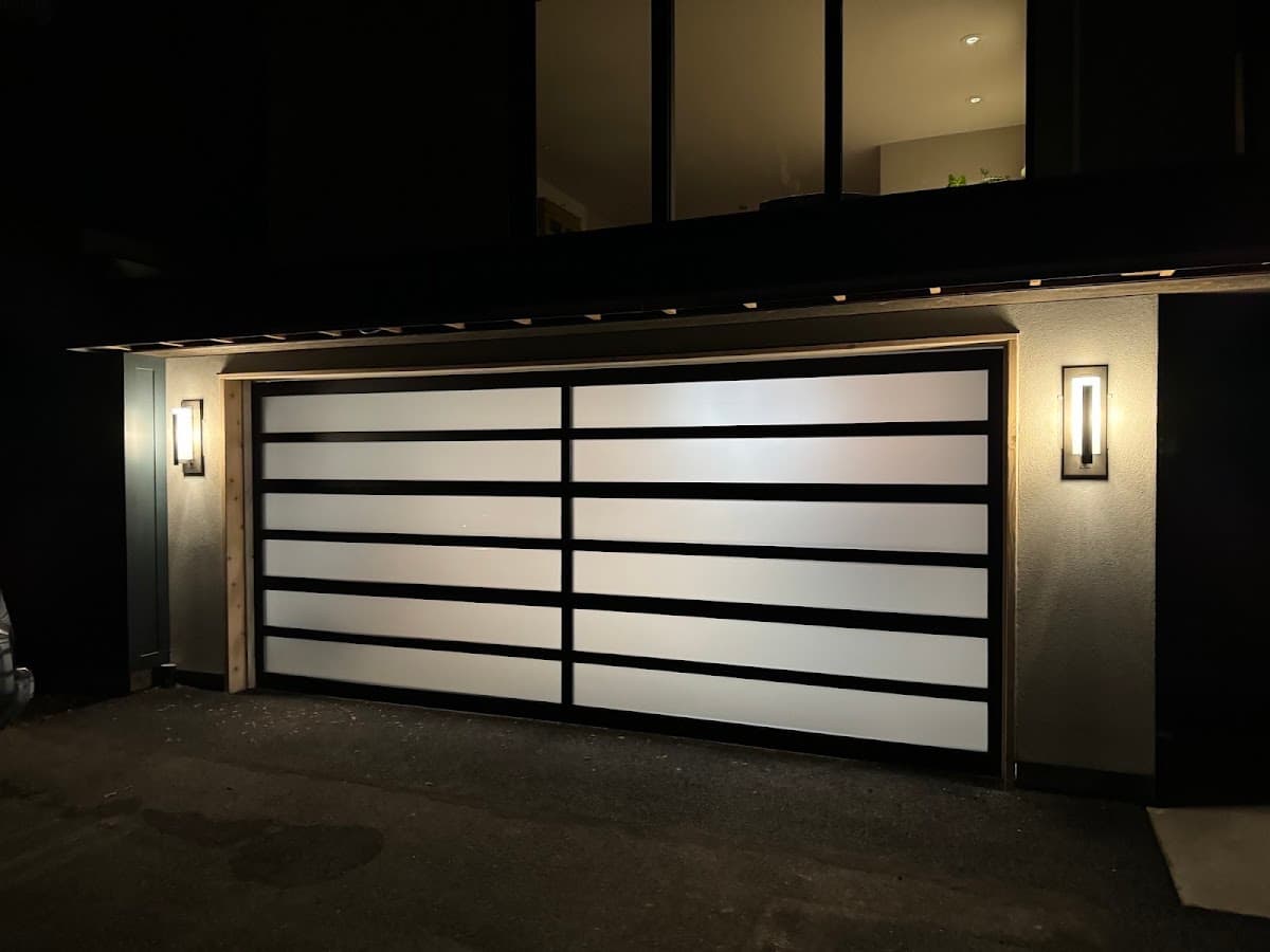 RW Garage Doors, Trades in Gresham