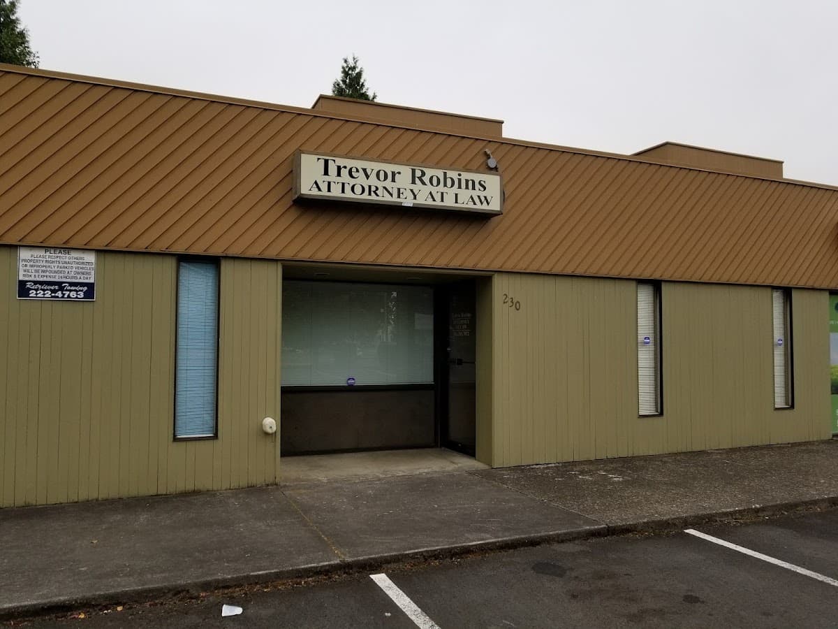 Trevor Robins, Professionals in Gresham